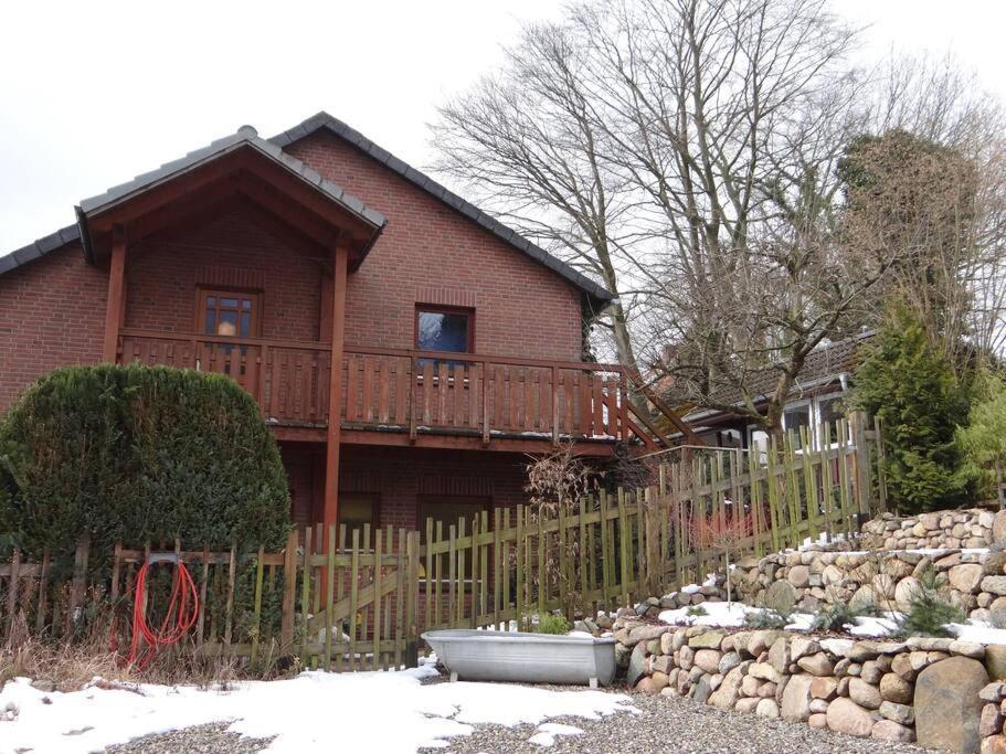 2 Bedroom Beautyful Vacation Home / Ferienhaus Brunsberg Buchholz in der Nordheide Bagian luar foto
