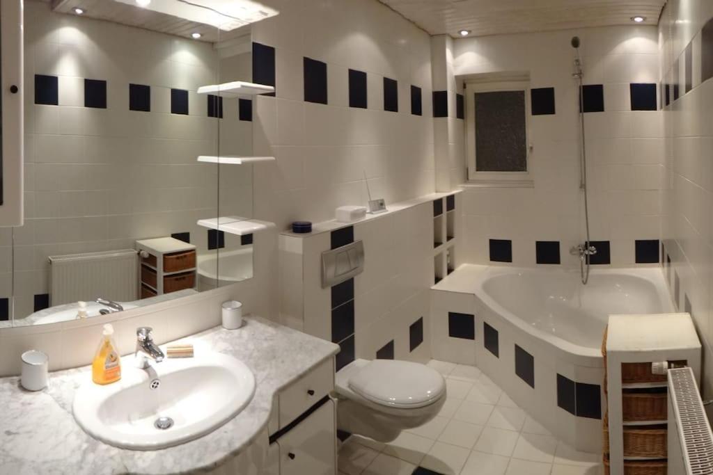 2 Bedroom Beautyful Vacation Home / Ferienhaus Brunsberg Buchholz in der Nordheide Bagian luar foto